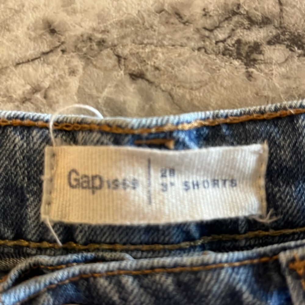 Gap 1969 3” Distressed Denim Shorts - Picture 3 of 3
